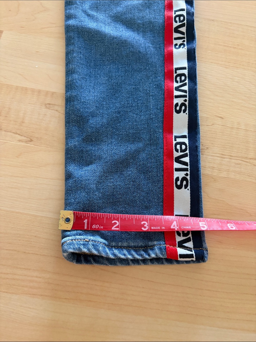 Levi’s 721 High Rise Skinny Jeans Side Logo Stripe Size 26 - Picture 8 of 9